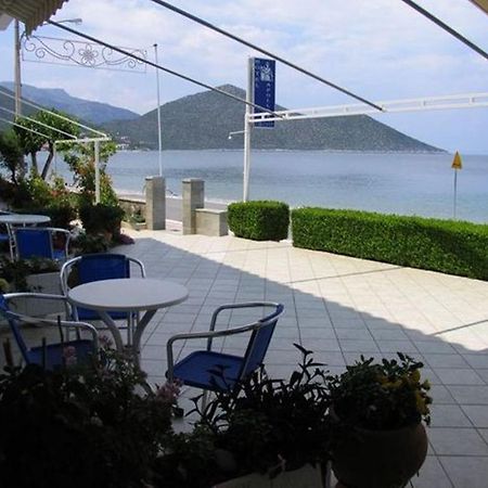 Apollon Hotel Тирос Экстерьер фото