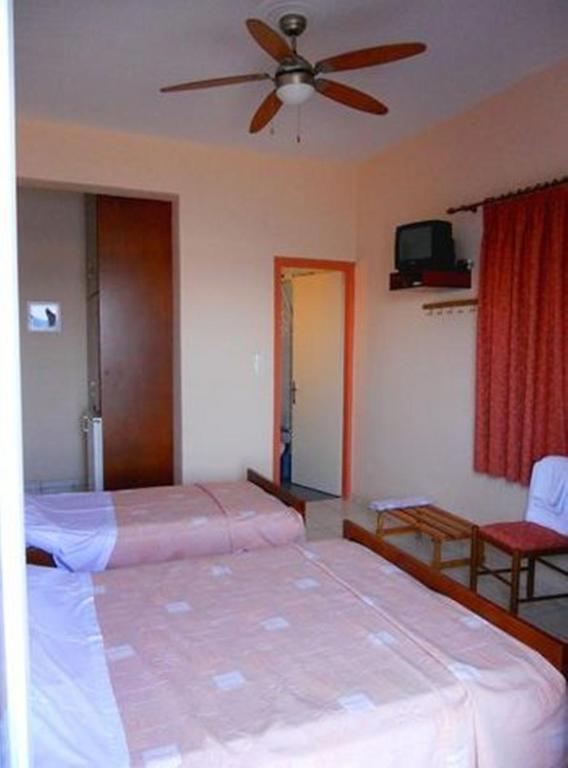 Apollon Hotel Тирос Номер фото
